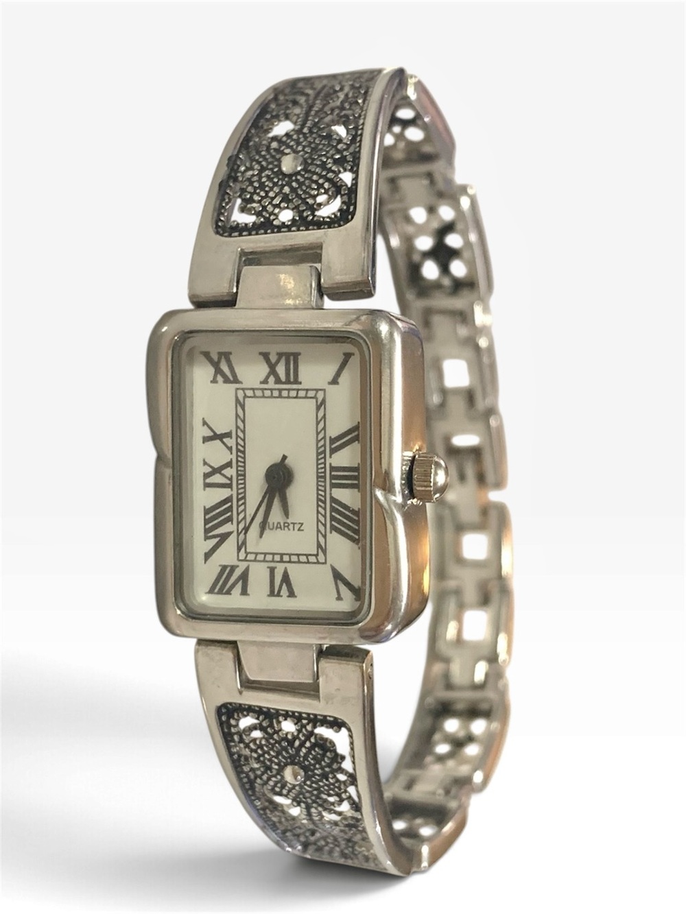 Classic Silver-Tone Women's Quartz Bracelet Watch